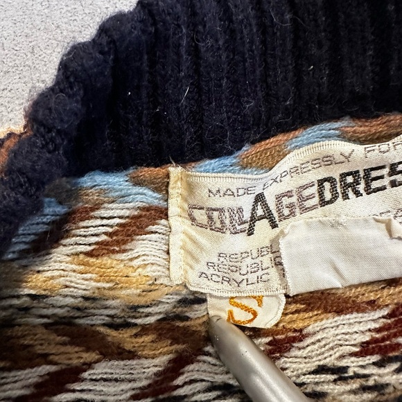 VTG 70’s College Dress Chevron Striped Cardigan. Colorful. Pockets Small. - Picture 7 of 15